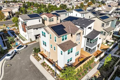 418 Lobata, Irvine, CA 92618 - Photo 3