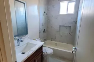 3765 Globe, Los Angeles, CA 90066 - Photo 21