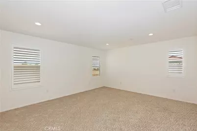 16546 Biola Pl, Victorville, CA 92395 - Photo 5