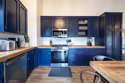 39651 Flicker Road, Fawnskin, CA 92333 - Photo 13