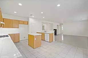 19566 Denair Ct, Riverside, CA 92508 - Photo 9