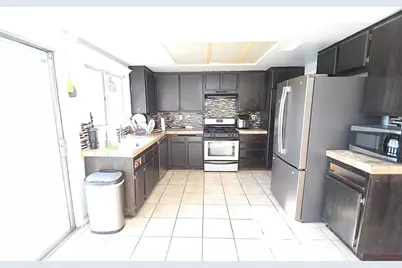1814 E Avenue R2, Palmdale, CA 93550 - Photo 5