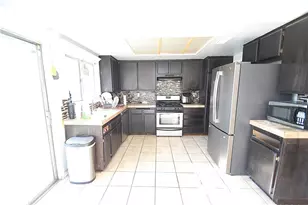 1814 E Ave R2, Palmdale, CA 93550 - Photo 5