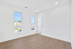 27392 Dialogue Wy, Valencia, CA 91381 - Photo 39