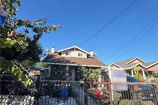 927 W 48th St, Los Angeles, CA 90037 - Photo 3