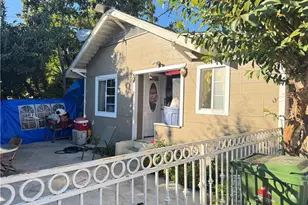 927 W 48th St, Los Angeles, CA 90037 - Photo 25