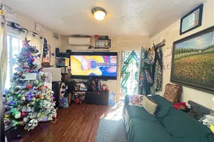 927 W 48th St, Los Angeles, CA 90037 - Photo 9