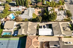 22913 Burbank, Woodland Hills, CA 91367 - Photo 3