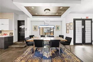 22913 Burbank, Woodland Hills, CA 91367 - Photo 19