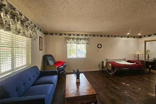 17441 Hiawatha St, Granada Hills, CA 91344 - Photo 5