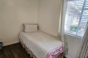 17441 Hiawatha St, Granada Hills, CA 91344 - Photo 7