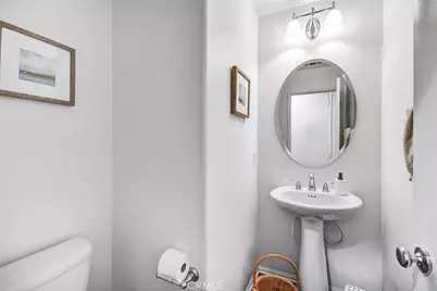 827 E Promenade #E, Azusa, CA 91702 - Photo 15