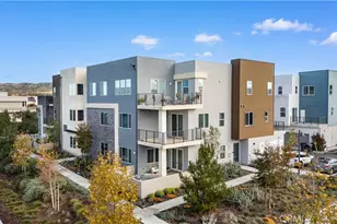 163 Baluster, Irvine, CA 92618 - Photo 3