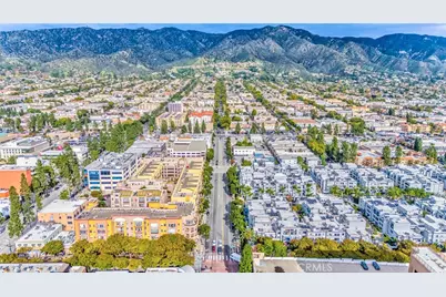 201 E Angeleno Avenue #206, Burbank, CA 91502 - Photo 57