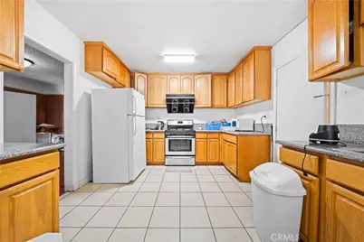 266 N Wilson Avenue, Pasadena, CA 91106 - Photo 17