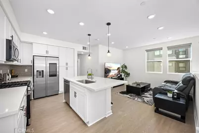 11026 Momentum, Rancho Cucamonga, CA 91730 - Photo 5