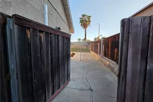 20329 Red Poppy, Riverside, CA 92508 - Photo 31