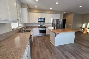 20329 Red Poppy, Riverside, CA 92508 - Photo 17