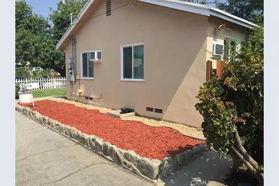 294 Linda Rosa Ave, Pasadena, CA 91107 - Photo 1