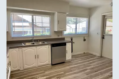 99 N Greenwood Avenue, Pasadena, CA 91107 - Photo 11