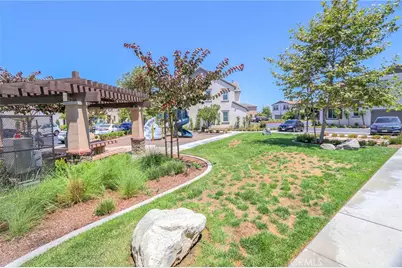 981 Rodeo Rd, Pomona, CA 91766 - Photo 45