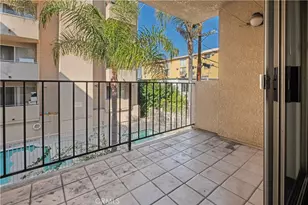 433 S Manhattan, Los Angeles, CA 90020 - Photo 17