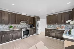 8131 Garden Grove, Reseda, CA 91335 - Photo 13