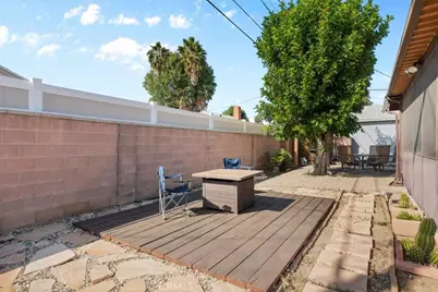 8131 Garden Grove, Reseda, CA 91335 - Photo 33