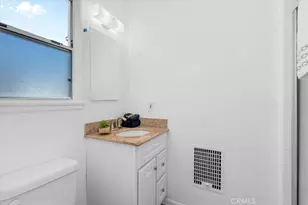 8131 Garden Grove, Reseda, CA 91335 - Photo 27