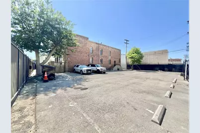 606 E 6th Street, Los Angeles, CA 90021 - Photo 3