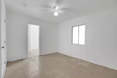 902 S Hope Avenue, Ontario, CA 91761 - Photo 17