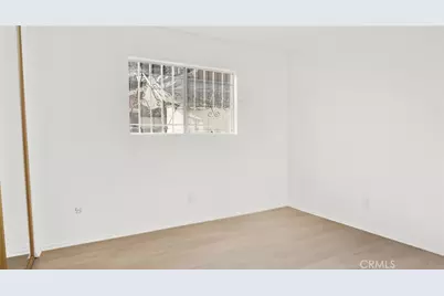 8024 Crockett, Los Angeles, CA 90001 - Photo 23