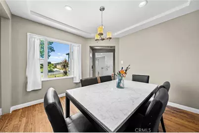 9406 S Harvard Boulevard, Los Angeles, CA 90047 - Photo 11