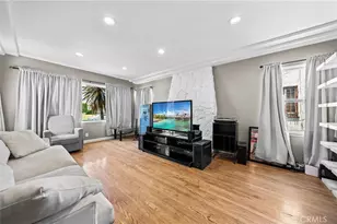 9406 S Harvard Blvd, Los Angeles, CA 90047 - Photo 5