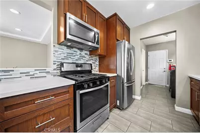 9406 S Harvard Boulevard, Los Angeles, CA 90047 - Photo 15