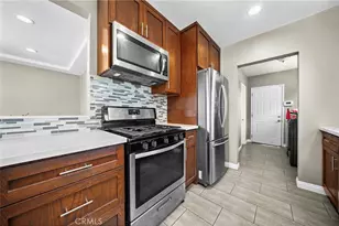 9406 S Harvard Blvd, Los Angeles, CA 90047 - Photo 15