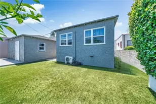 9406 S Harvard Blvd, Los Angeles, CA 90047 - Photo 37