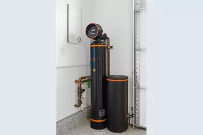 9335 Astor, Irvine, CA 92618 - Photo 45