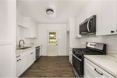 6404 Indiana Avenue, Long Beach, CA 90805 - Photo 7