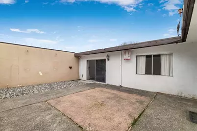 304 Los Verdes Ct, Modesto, CA 95354 - Photo 29