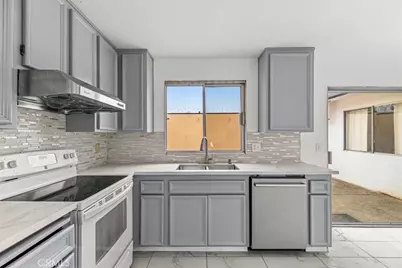 304 Los Verdes Ct, Modesto, CA 95354 - Photo 15