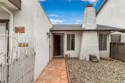 304 Los Verdes Ct, Modesto, CA 95354 - Photo 5