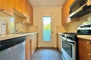 1317 12th St, Santa Monica, CA 90401 - Photo 9