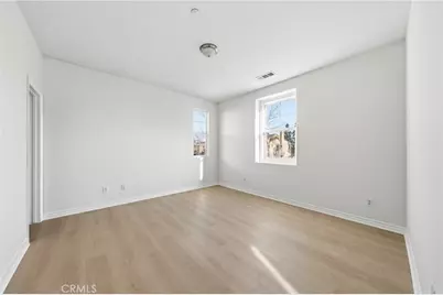 15860 Nuaimi, Fontana, CA 92336 - Photo 25