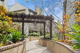 330 Cordova St, Pasadena, CA 91101 - Photo 37