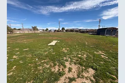 14027 Navajo, Apple Valley, CA 92307 - Photo 21