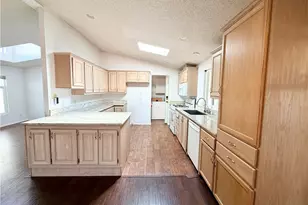 19251 Brookhurst, Huntington Beach, CA 92646 - Photo 19