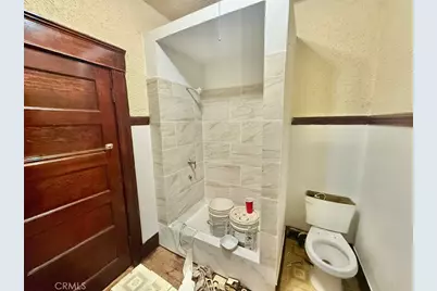 860 W 54th, Los Angeles, CA 90037 - Photo 9