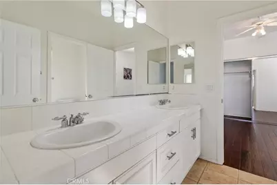 29062 Garnet Canyon, Saugus, CA 91390 - Photo 31