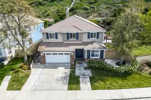 29062 Garnet Canyon, Saugus, CA 91390 - Photo 3